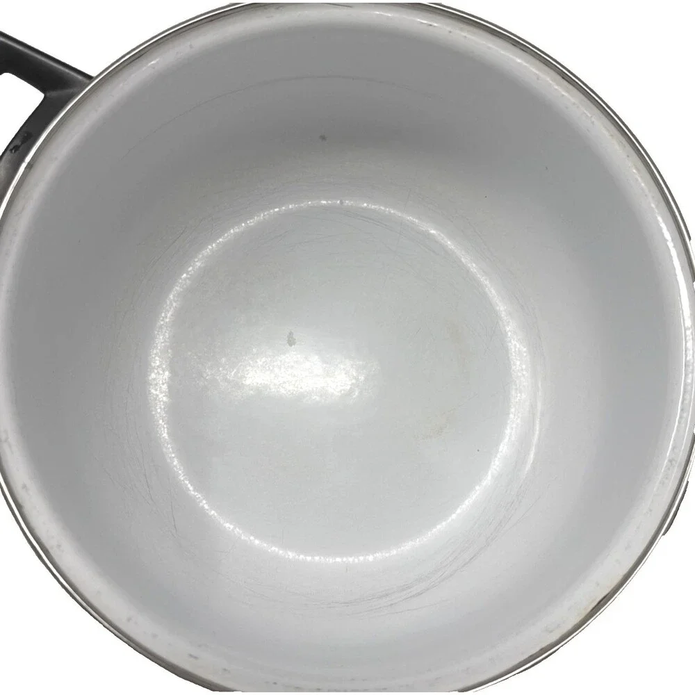 VTG West Bend Le Provencal Enamelware 2.5 Qt Sauce Pan Lid Brown Spade Mushroom